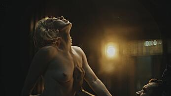 Actress - Carrie Coon: Movie - The White Lotus